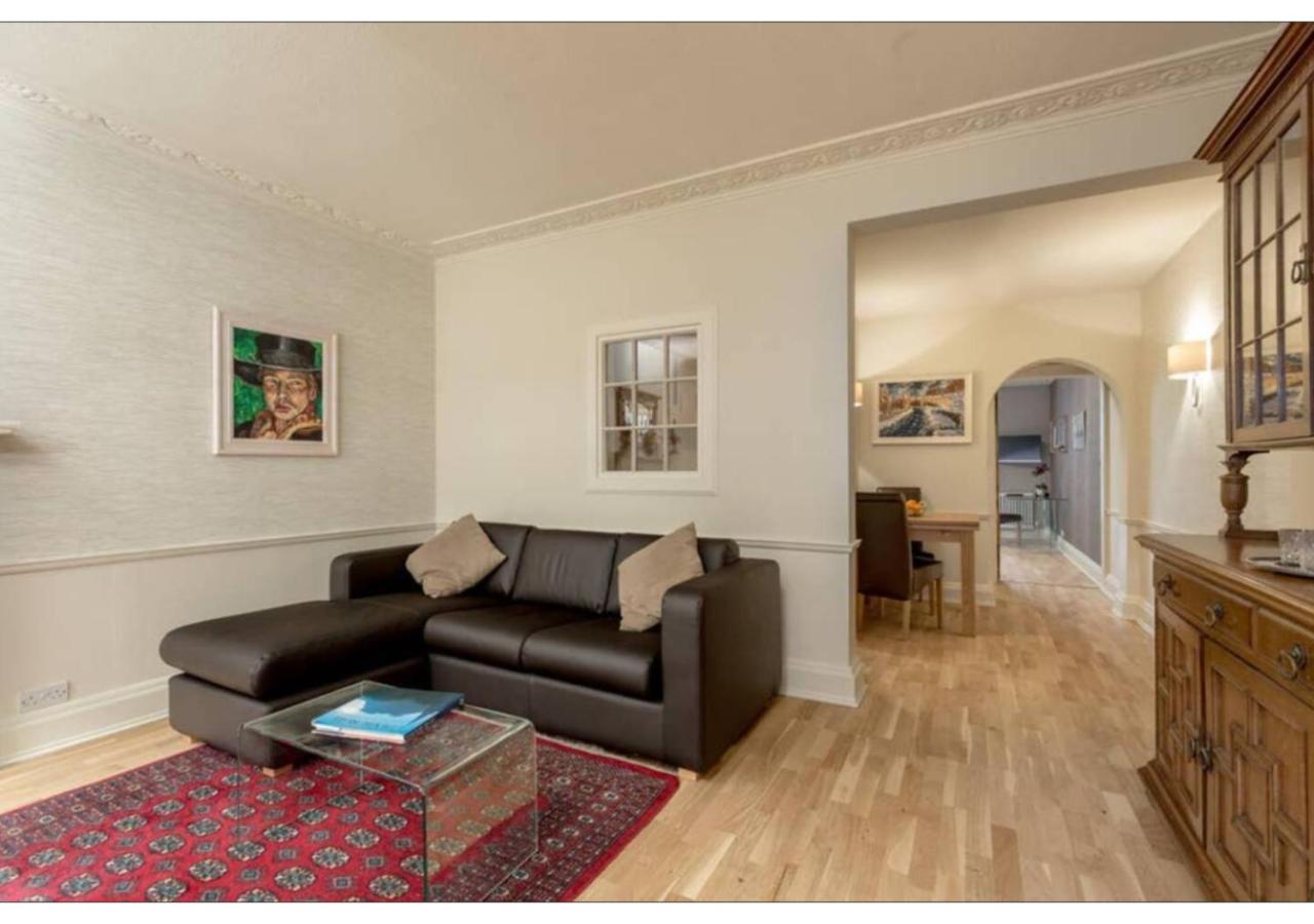 Joivy Boutique Apt With Patio In New Town Единбург Екстер'єр фото